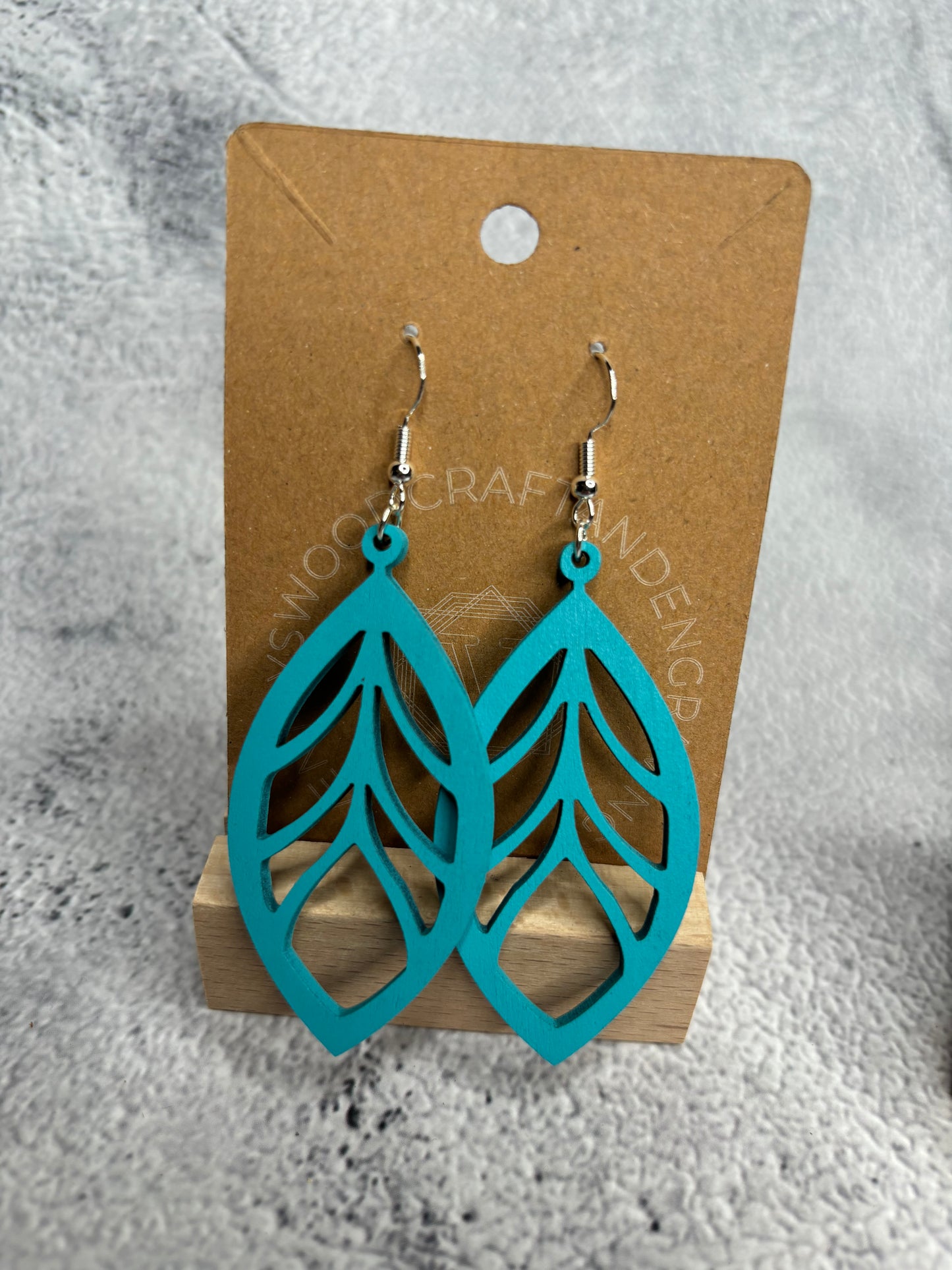 Handcrafted Laser-Cut Wooden Earrings - Elegant Leaf Teardrop
